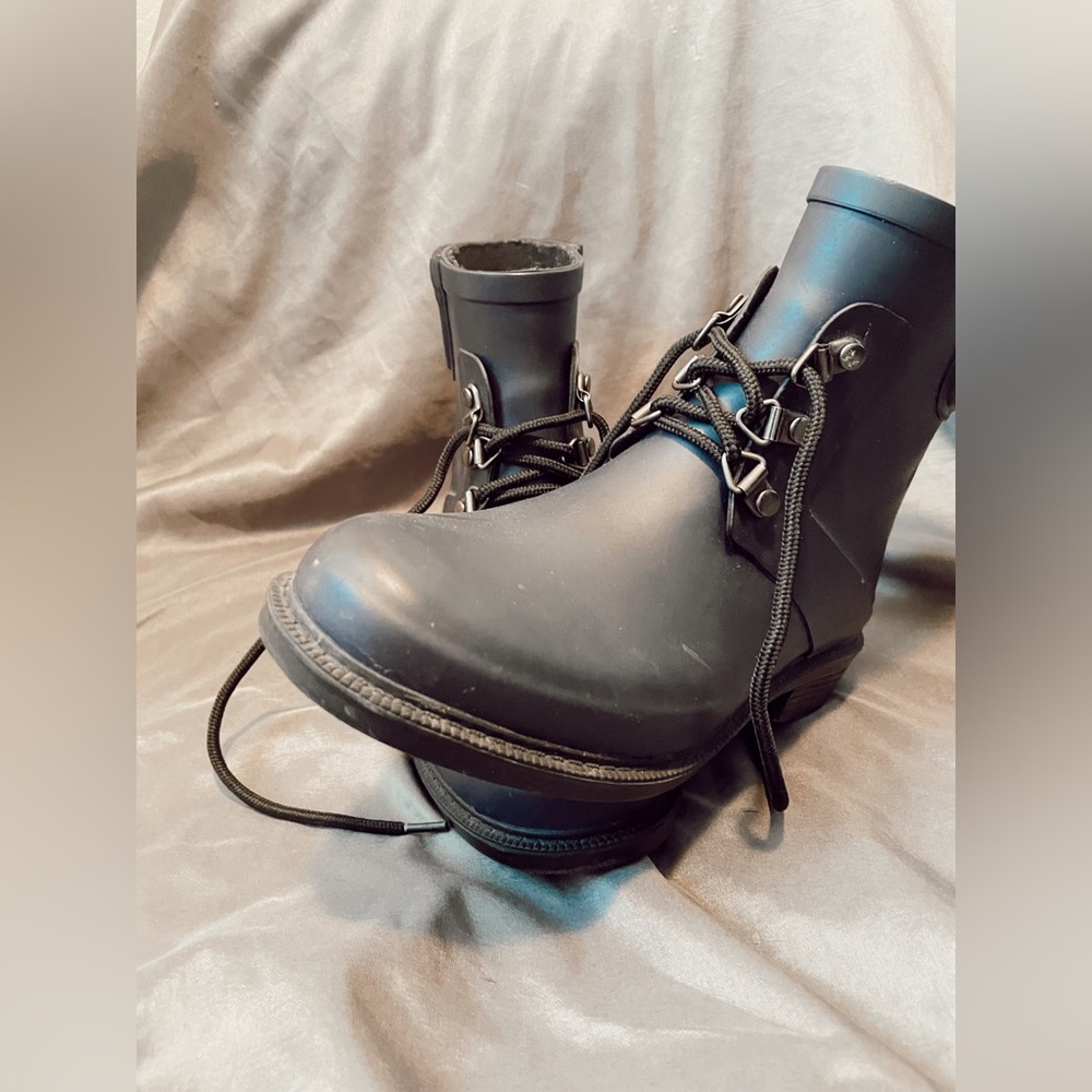 Everyday Boots - Picture 3 of 5